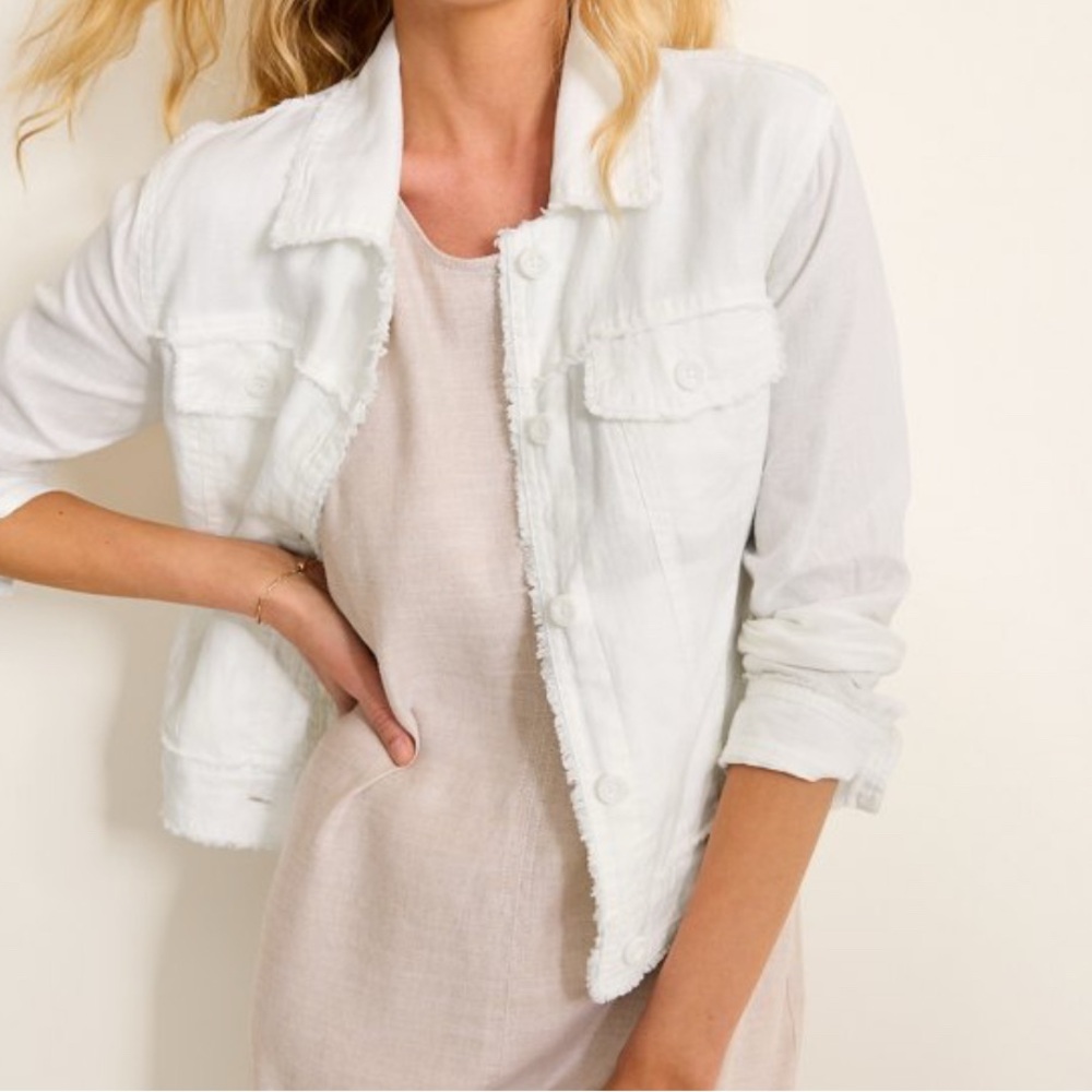 White Tommy Bahama, two palms, linen, raw edge Jacket size small
